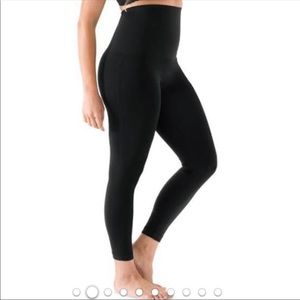BELLY BANDIT MOTHER TUCKER BLACK LEGGINGS